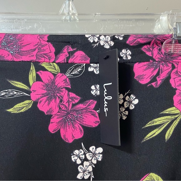Lulu’s | Floral Black & Magenta Slit Skirt - Picture 6 of 7